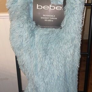 bebe Reversible Shaggy Throw - Light Blue